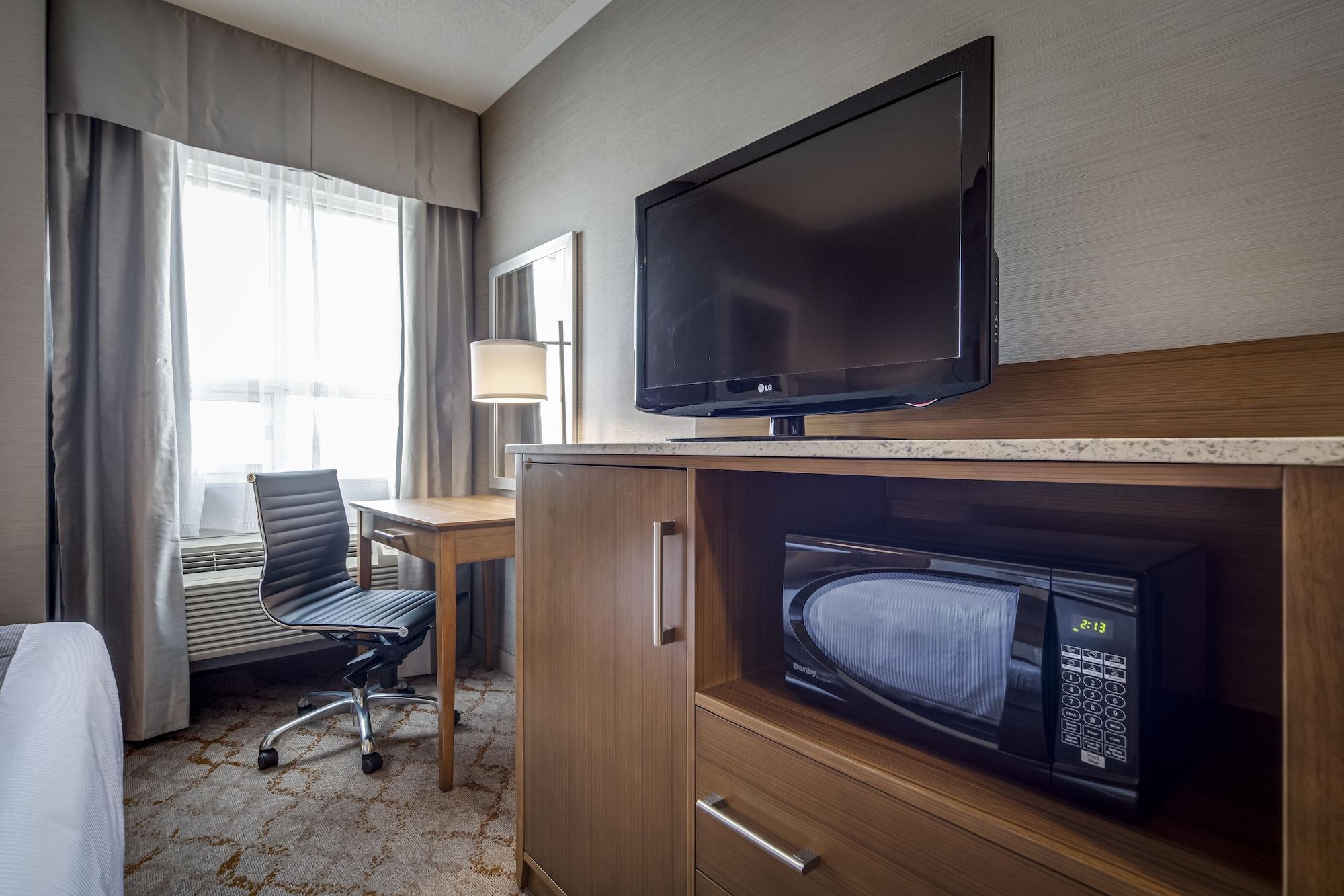 Monte Carlo Inn Vaughan Suites Zewnętrze zdjęcie