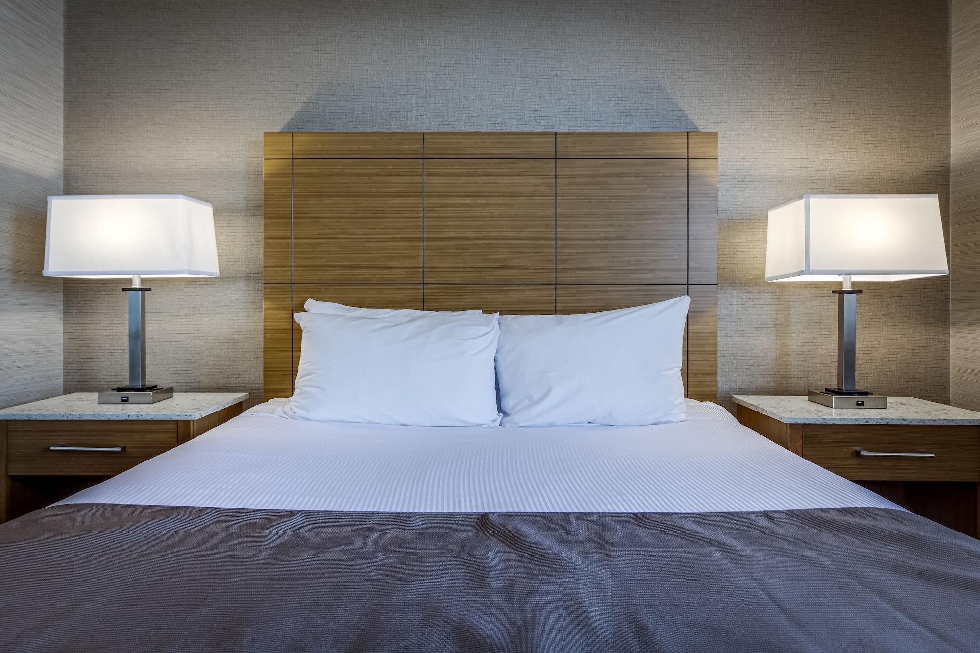 Monte Carlo Inn Vaughan Suites Zewnętrze zdjęcie