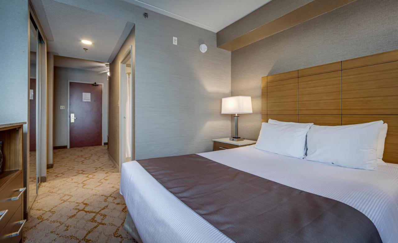 Monte Carlo Inn Vaughan Suites Zewnętrze zdjęcie