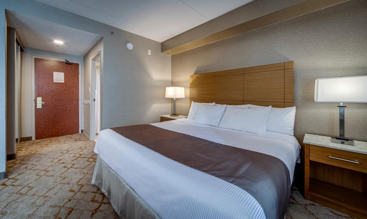 Monte Carlo Inn Vaughan Suites Zewnętrze zdjęcie