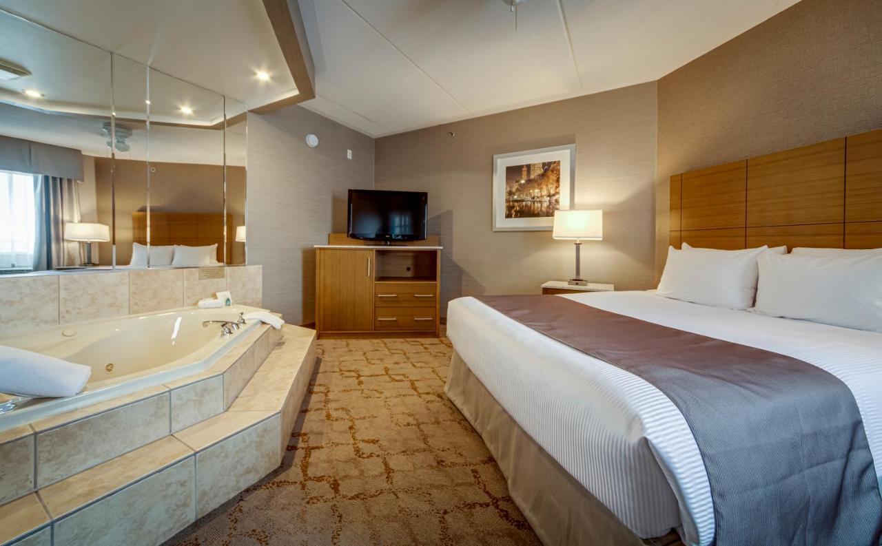 Monte Carlo Inn Vaughan Suites Zewnętrze zdjęcie