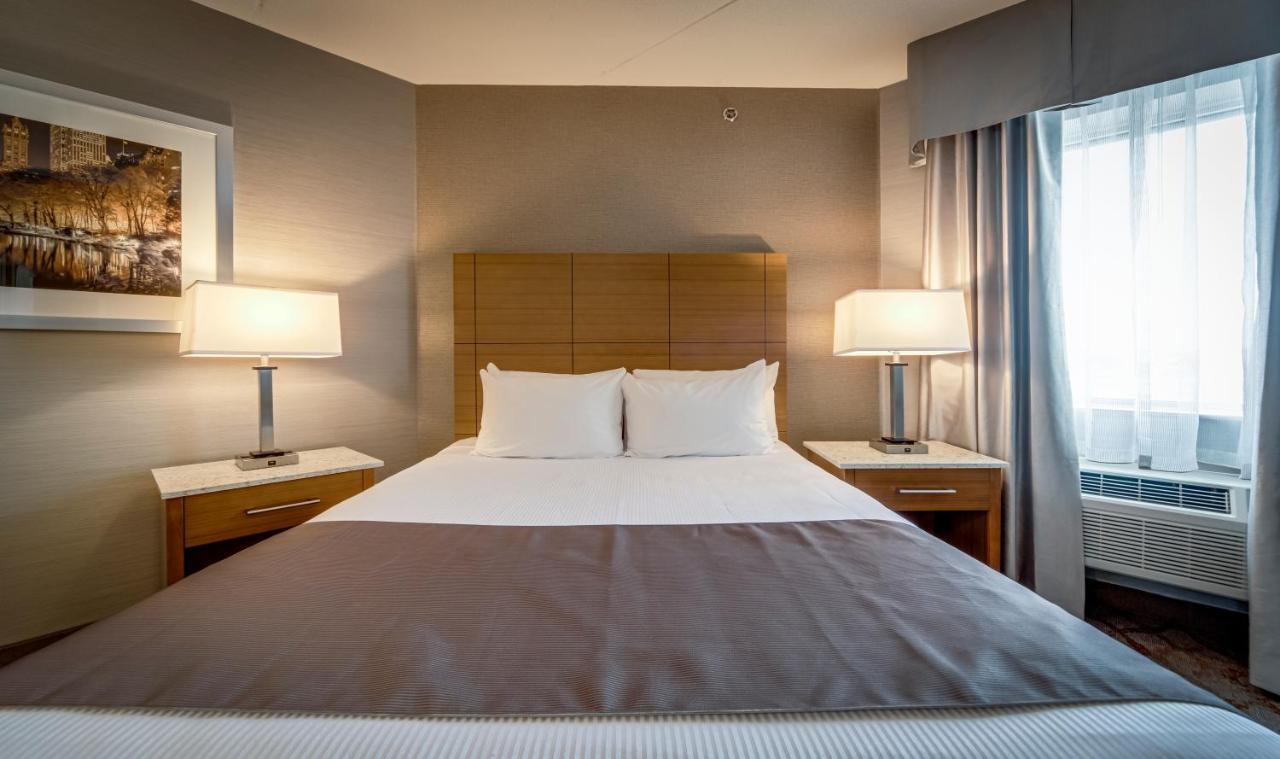 Monte Carlo Inn Vaughan Suites Zewnętrze zdjęcie